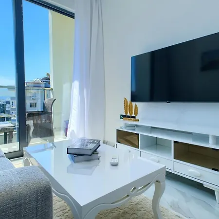 Oba Modern By Newinn Apartment